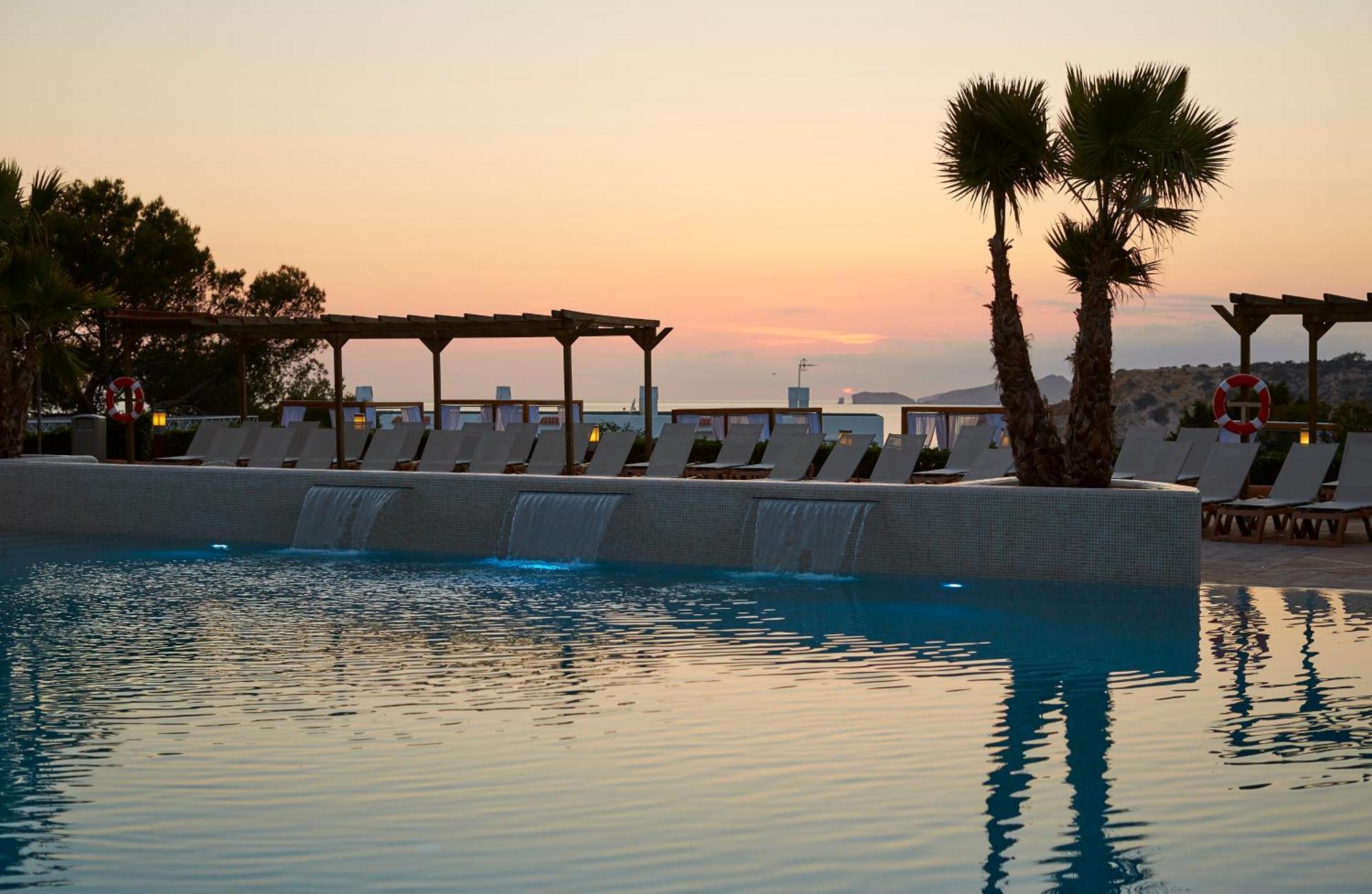 Insotel Club Tarida Playa Sant Josep de sa Talaia Exterior photo